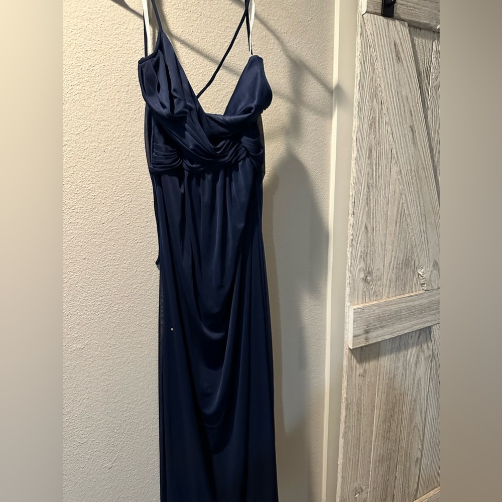 David’s bridal bridesmaid dress size 12. Hemmed to fit 5ft 1in person